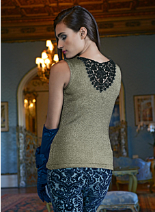 Cat. 13/14 - nr. 737 Mouwloze pull