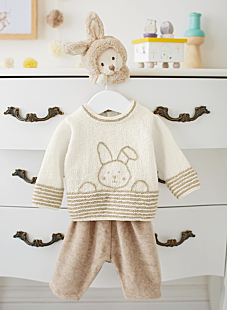 Cat. 16/17 - nr. 348 Geborduurd babytruitje
