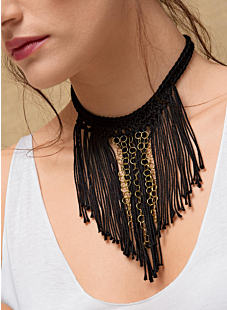 Mag. 172 - nr.21 Ketting met franjes