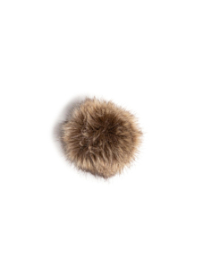 Babypompon uit imitatiebont met drukknoop Ø9 mm beige gevlamd
