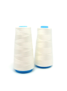 Cône fil polyester 2 couleurs, 2500 m  lot 4