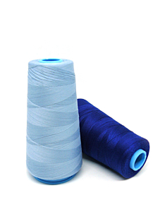 Cône fil polyester 2 couleurs, 2500 m  lot 6