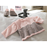 M4851 Brassière et  chaussons (rose) - à télécharger
